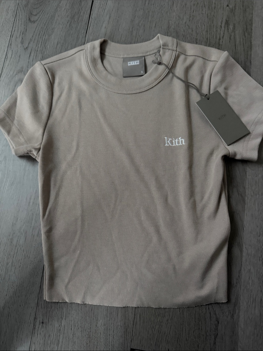 Kith cropped women’s Short Sleeve Logo Tee in Taupe Beige
